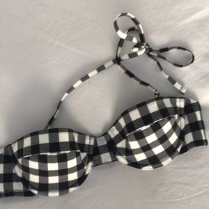 underwire bikini top in oversized matte gingham